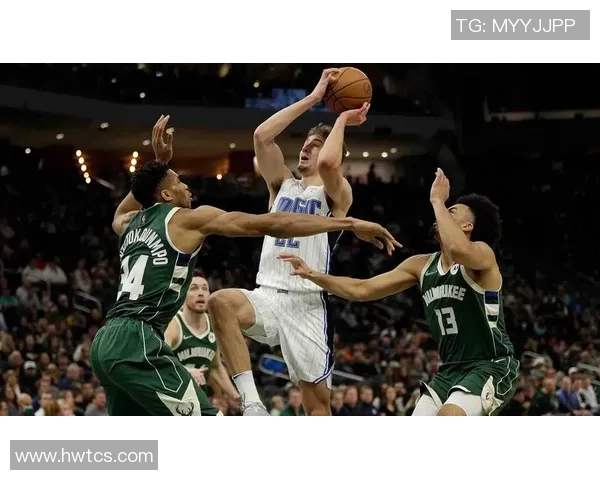 2014年魔术队与雄鹿队的精彩对决回顾与分析